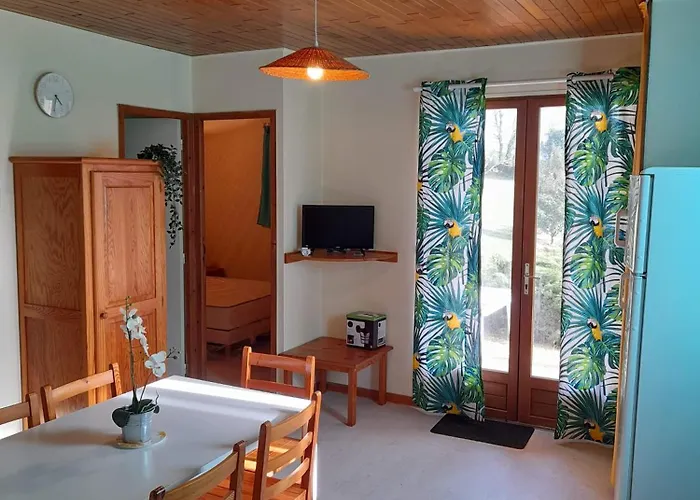 Les Loges De Melis * Cuzorn