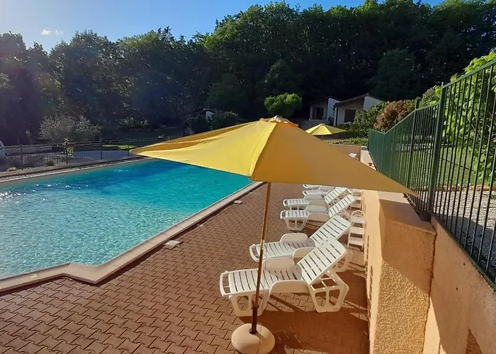 מלון Les Loges De Melis Cuzorn